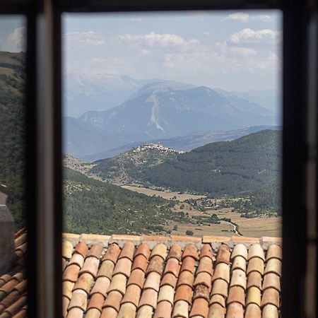 Baita Da Sogno Con Camino E Vista Sulla Montagna Apartamento Santo Stefano Di Sessanio Exterior foto